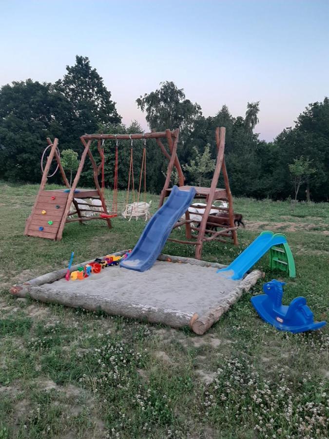 Gosp. Agroturystyczne Stary Gaj Villa Zerkowice Exterior foto